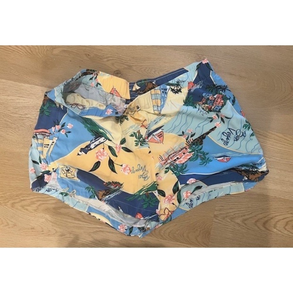 Old Navy Womens XL Bon Voyage Scenic Print Shorts Blue Yellow Sailboat Nautical